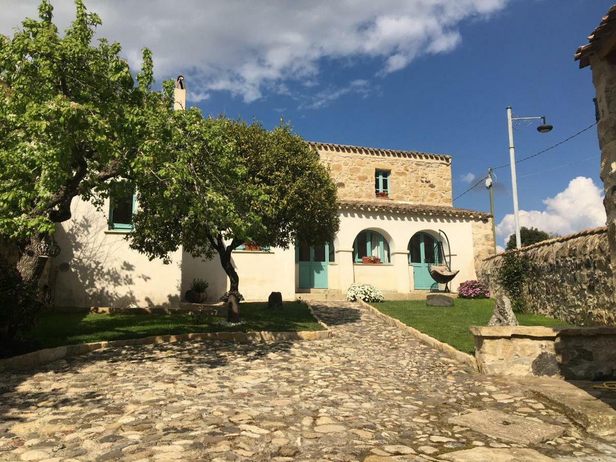 B&B Su Strintu Tuili Buitenkant foto